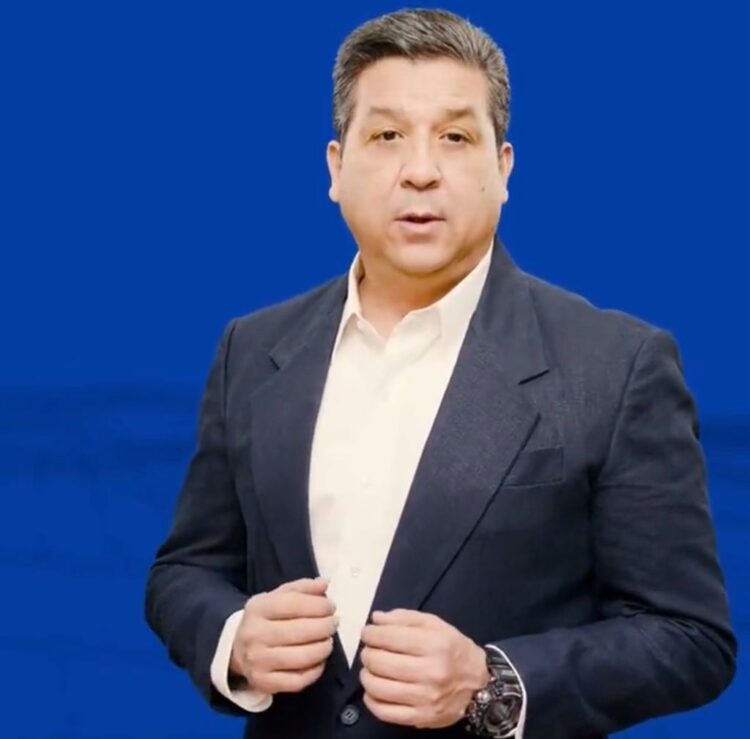 Investigan documentación del ex gobernador Francisco Cabeza de Vaca