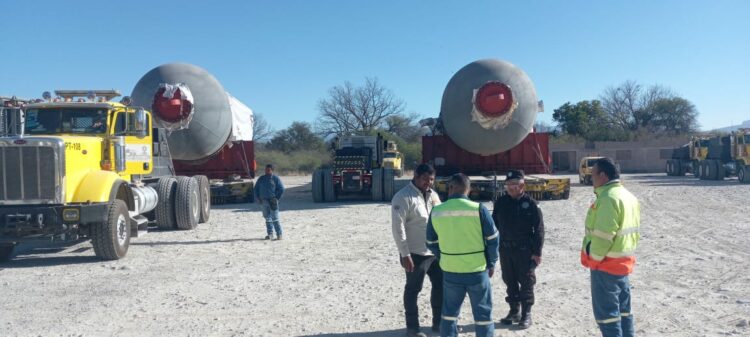 Circulación cerrada en Carretera Federal 101 por traslado de calderas