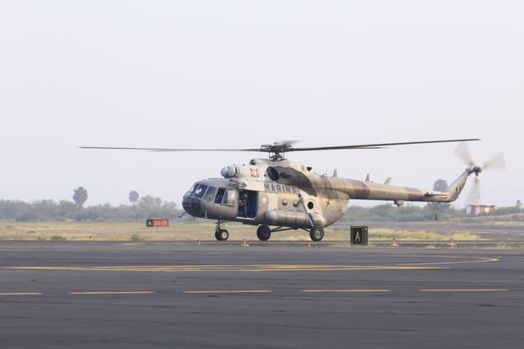 Gestiona Américo Villarreal, helicóptero de la SEMAR para combatir incendio forestal