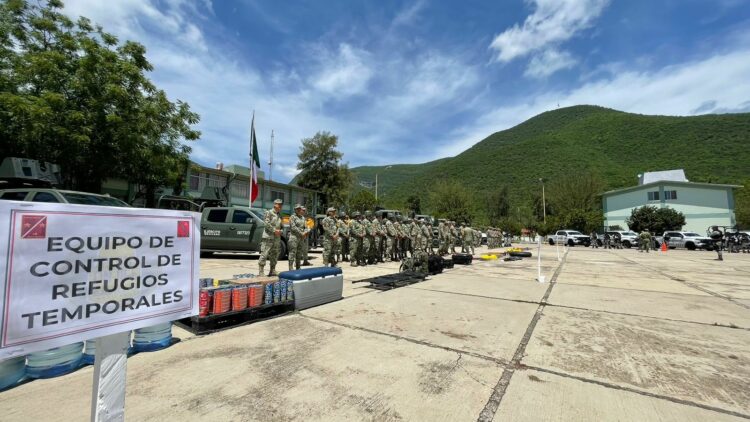 Militares y Guardia Nacional listos para enfrentar a Beryl