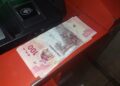 Resguarda Guardia Estatal fajo de billetes localizado por ciudadano