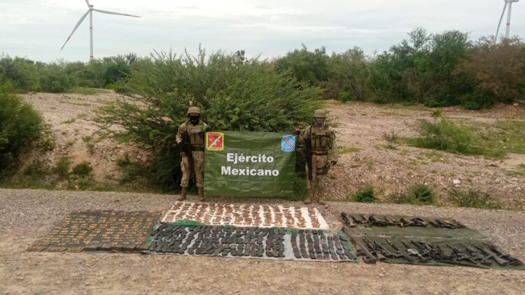 Asegura Ejército en Tamaulipas  106 armas de fuego a la delincuencia