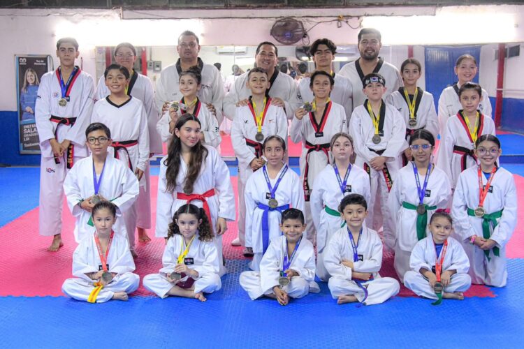 Gimnasio del 11 Mina destaca  en Selectivo Estatal de Taekwondo