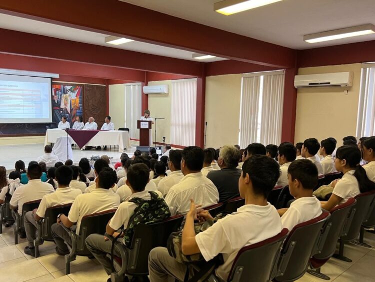 Presentan planteles del ITACE informe de actividades y rendición de cuentas
