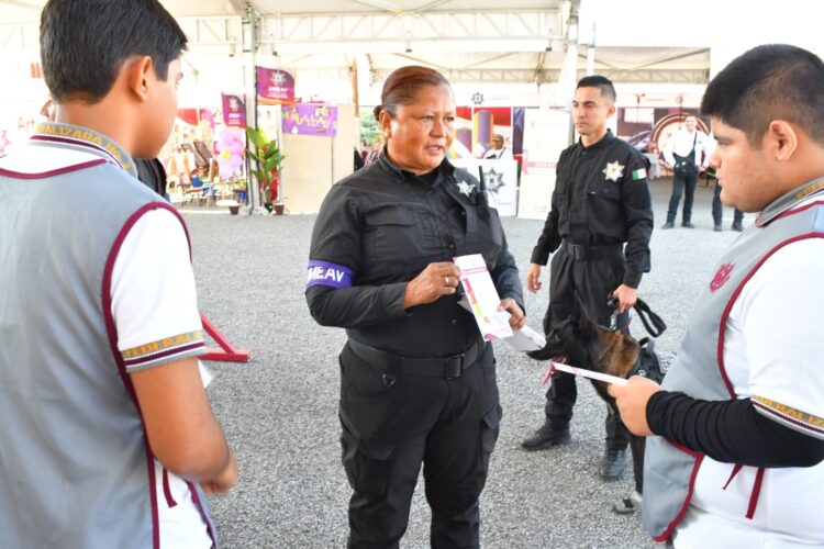 Previene Guardia Estatal de Género violencia familiar en Feria Tamaulipas 2024