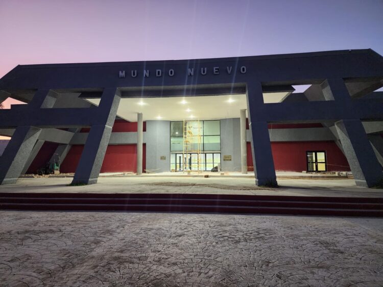 Rehabilita Obras Públicas Centro de Convenciones en Matamoros