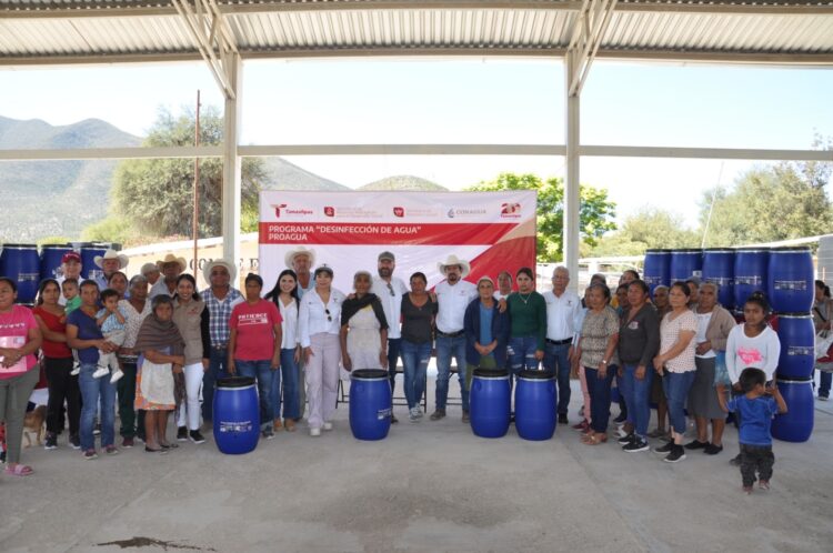 Beneficia Secretaría de Recursos Hidráulicos a más de 600 familias con dispositivos de filtros de agua