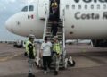 Detienen a pasajero que intentó desviar vuelo hacia Estados Unidos