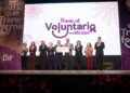 Premian Américo y María de Villarreal a los voluntarios del año
