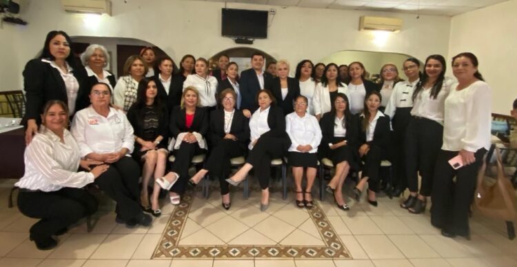 Entrega Dirección de Mediación 15 certificados a Barra de Abogadas en Tamaulipas