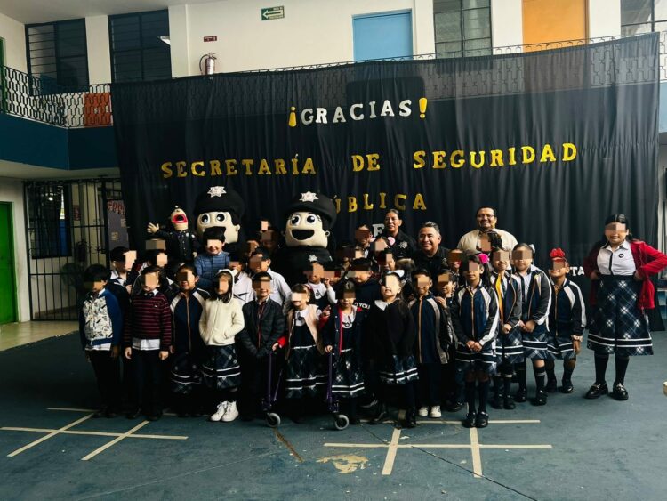 Reconoce escuela de Ciudad Madero labor de la Guardia Estatal de Género