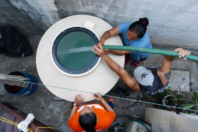 Lleva Movimiento Ciudadano tinacos y agua a colonias de la Capital