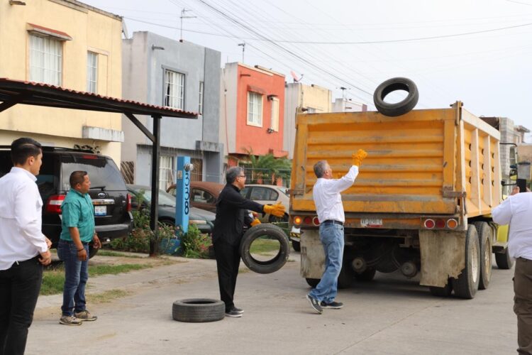 Intensifica Salud estrategia de eliminación de criaderos y plan de contención contra el dengue
