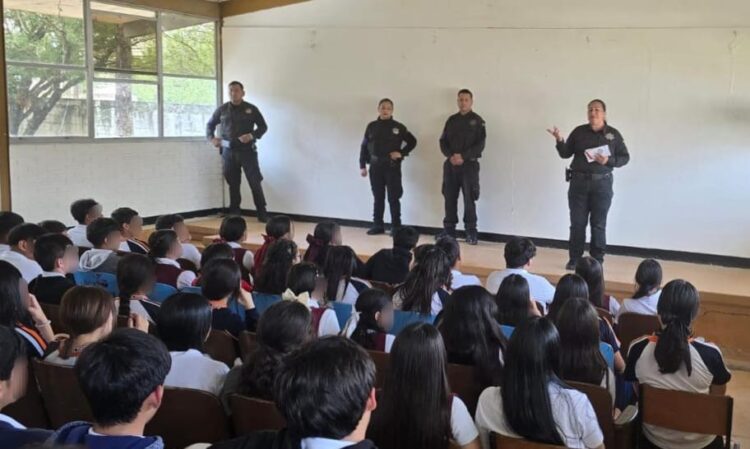 Mantiene Guardia Estatal de Género proximidad con estudiantes