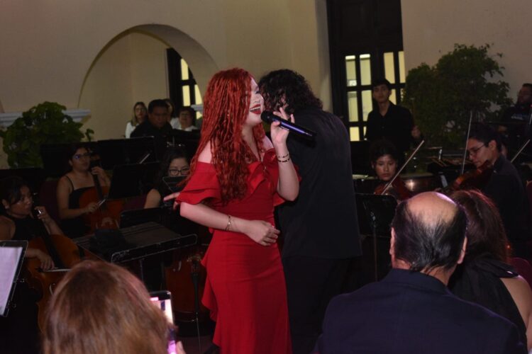 Fortalece Colegio de San Juan Siglo XXI vinculación con la sociedad