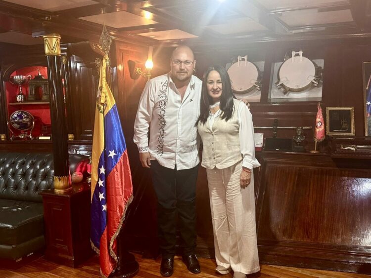 Sostienen reunión secretario general de Gobierno y embajadora de Venezuela en México