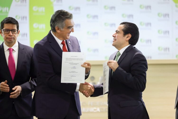 Entrega IFT concesiones de radio y tv a Tamaulipas