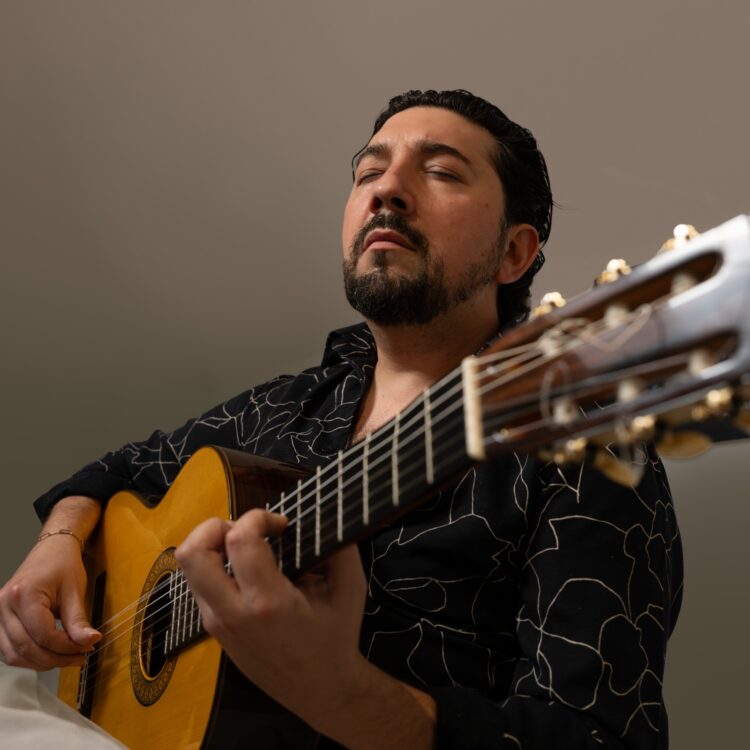 Invita ITCA a concierto del guitarrista español Antonio Rey