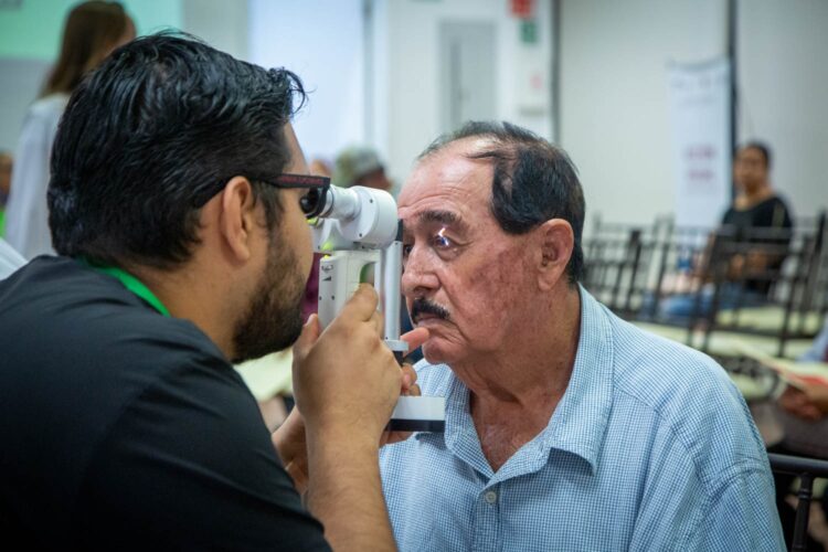 Inicia DIF Tamaulipas la campaña de cataratas “Bienestar en tu mirada 2025”