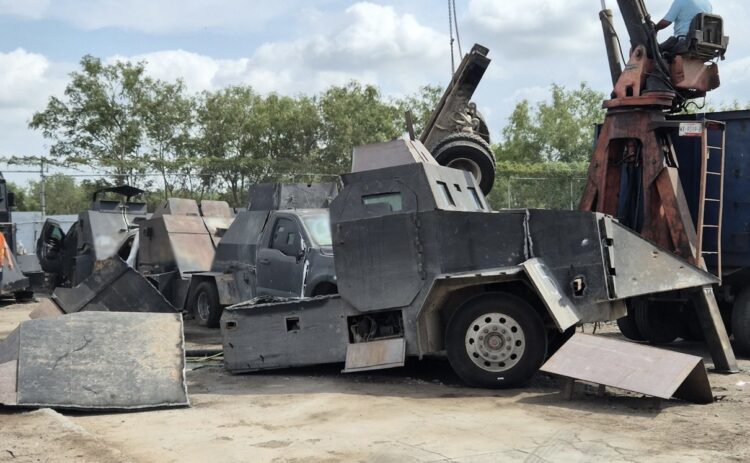 Destruyó Fiscalía 15 vehículos con blindaje artesanal de los llamados “monstruos”