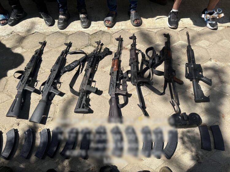 Detienen a 7 con arsenal y droga