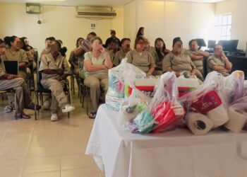 Mujeres del CEDES Reynosa reciben artículos de higiene personal, fórmulas lácteas y pañales