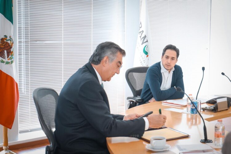 Gestiona gobernador de Tamaulipas, con Banobras, recursos para carreteras, puentes y Puerto del Norte