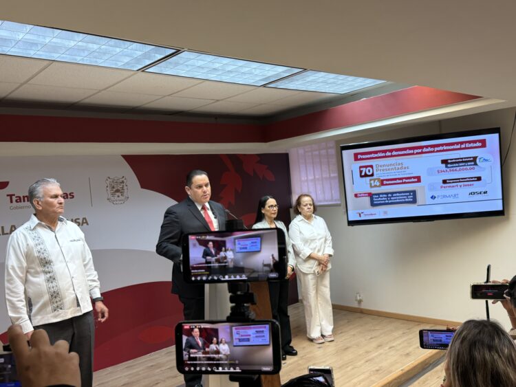 Benefició Cabeza de Vaca con contratos millonarios a los Carmona, denuncia Salud