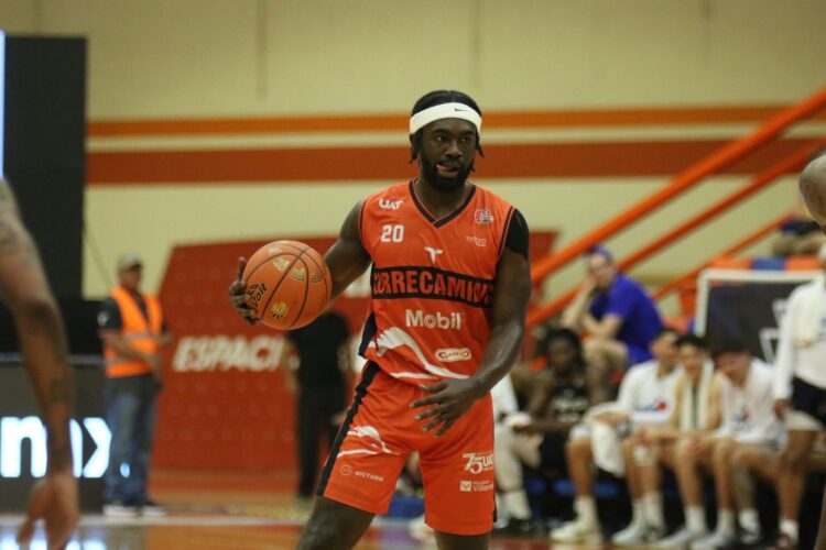 Correcaminos regresa a CU Tampico