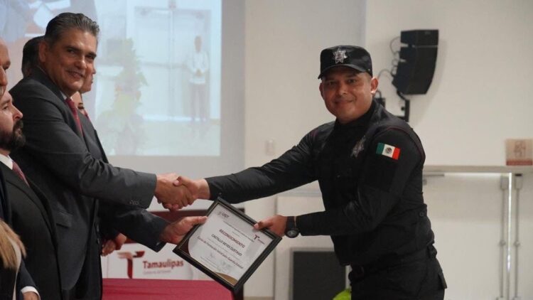 Se gradúan 83 cadetes del Curso de Formación Inicial para Guardia Estatal en la USJT