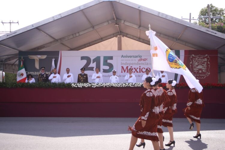 Encabeza Américo Villarreal desfile cívico-militar