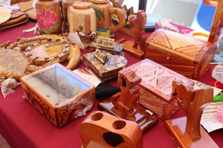 Concluye con éxito exposición y venta de artesanías “OVNI-CEDES”