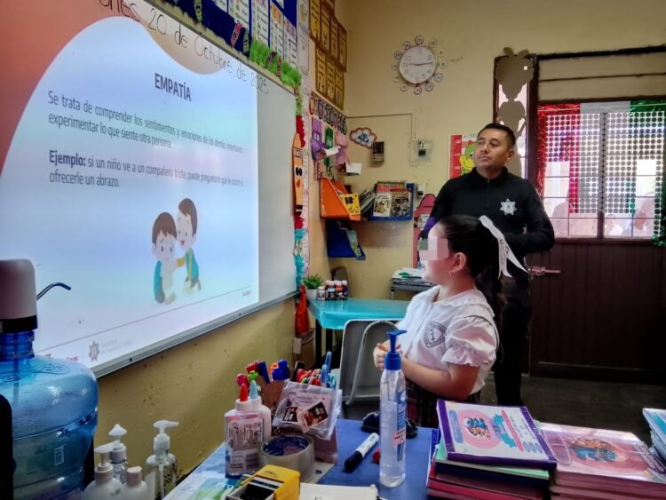 Imparten talleres contra de acoso y violencia a estudiantes de Reynosa y Mante