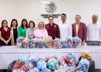 Taparroscas con causa: Congreso respalda a pacientes con cáncer de mama