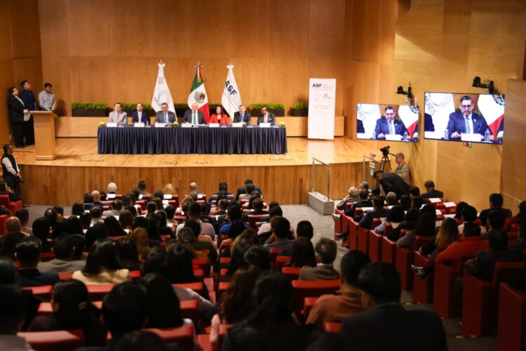 Fortalece la UAT manejo eficiente y transparente de los recursos