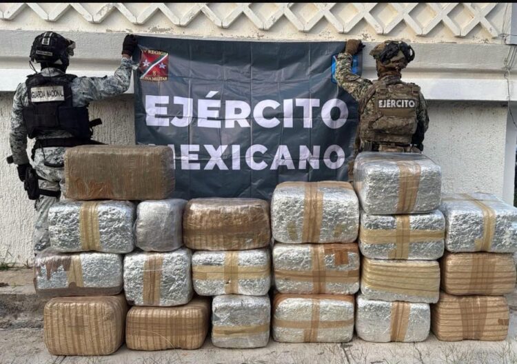 Ejército asegura armamento y posible droga en Nuevo Laredo