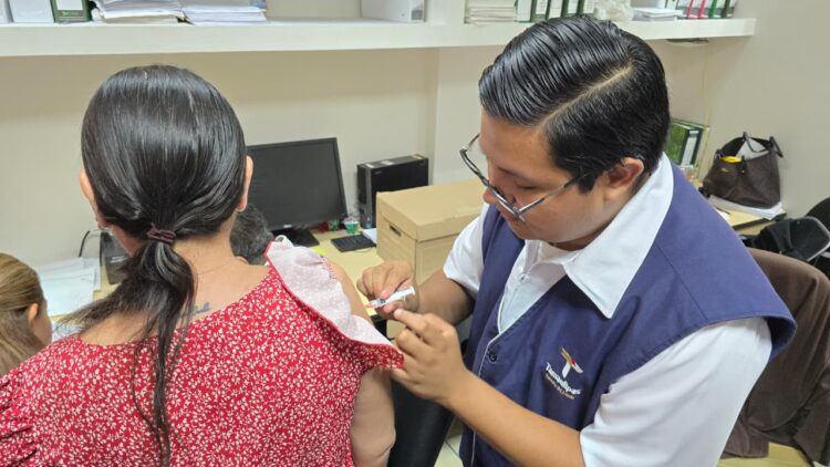 Inicia Salud Campaña de Vacunación para la Temporada Invernal