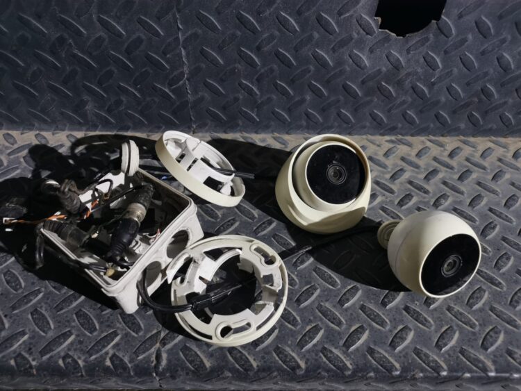 Aseguran cámaras de vigilancia de la delincuencia organizada en  Matamoros