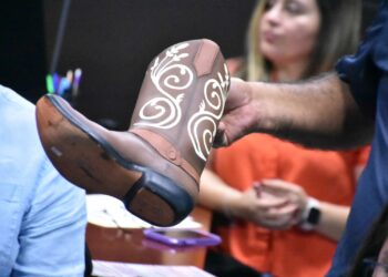 Ofrece Turismo vitrina del AIFA para las y los artesanos tamaulipecos