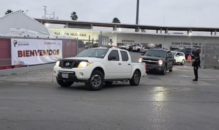 Más de cuatro mil vehículos de paisanos ingresan a Tamaulipas por Nuevo Laredo