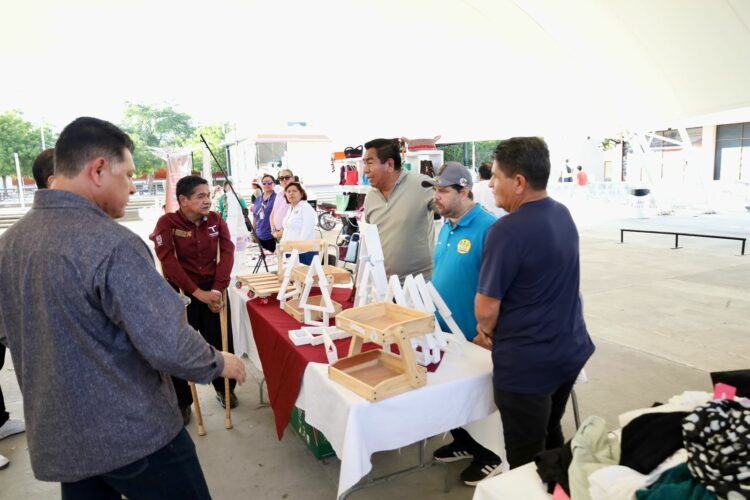 Concluye con éxito la Jornada de Inclusión Masiva con una nueva edición del tradicional Mercado Navideño