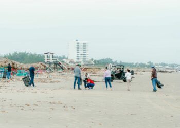 Impulsa turismo limpieza permanente de las playas
