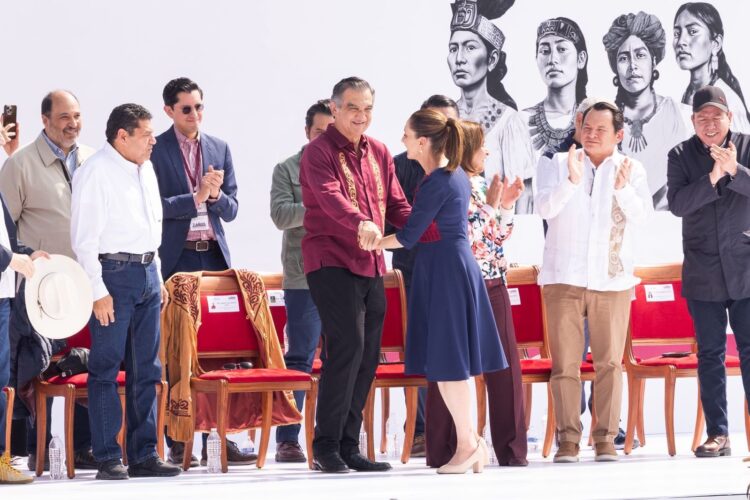 Acompaña Américo a la presidenta Sheinbaum en celebración de 7 años de la 4T