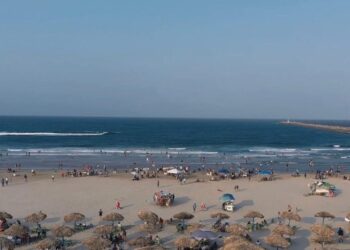 Exploran inversiones en el sur y nuevas rutas aéreas: Turismo