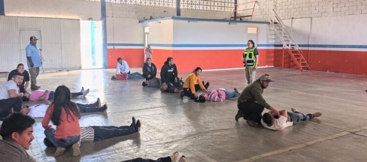 Capacita Turismo en Manejo de Alimentos, Atención al Turista y Primeros Auxilios