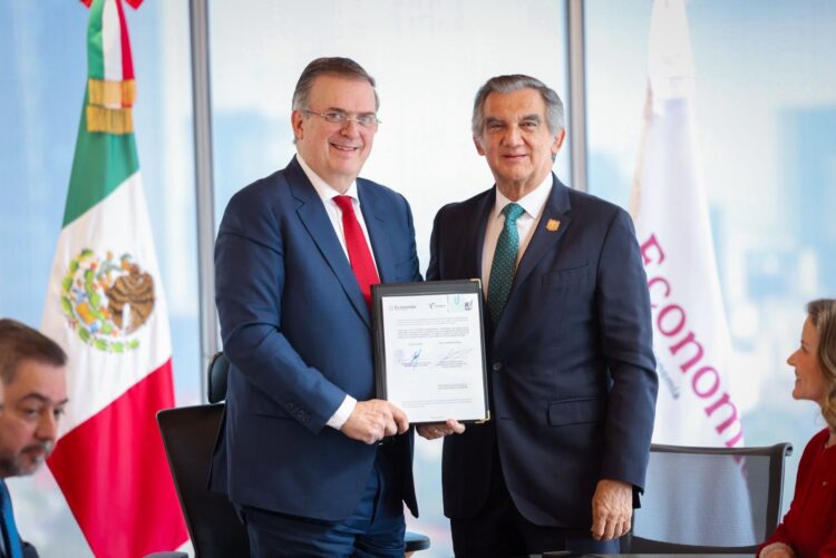 Firma Américo convenio con secretario de Economía para impulsar Polo de Desarrollo en Altamira