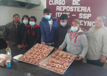 Imparte DEMA e ITACE taller de repostería a adolescentes en conflicto con la Ley Penal
