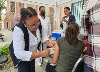 Mantiene Sector Salud vacunación intensiva y Equipo de Respuesta Rápida para contención del sarampión