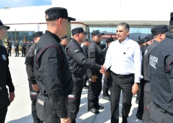 Entregan estímulos por aseguramiento de 25 armas de fuego