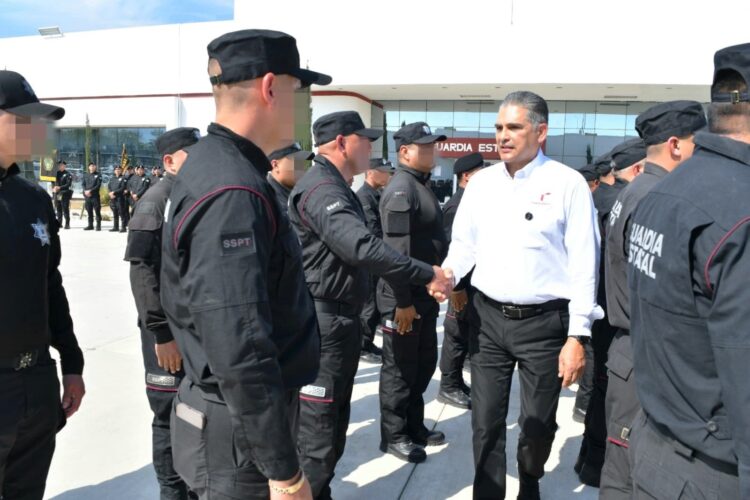 Entregan estímulos por aseguramiento de 25 armas de fuego